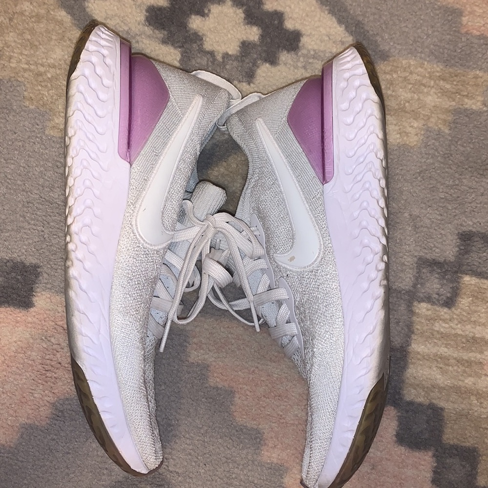 Nike tennis shoes